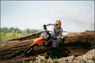 Rumo à aventura: destinos imperdíveis para trilhas de moto Rumo à aventura: destinos imperdíveis para trilhas de moto