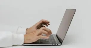 Como ganhar dinheiro extra sem sair de casa