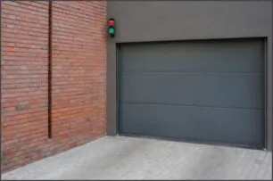 Portão Travado no Pior Momento? 5 Sinais de que o Motor pede Socorr